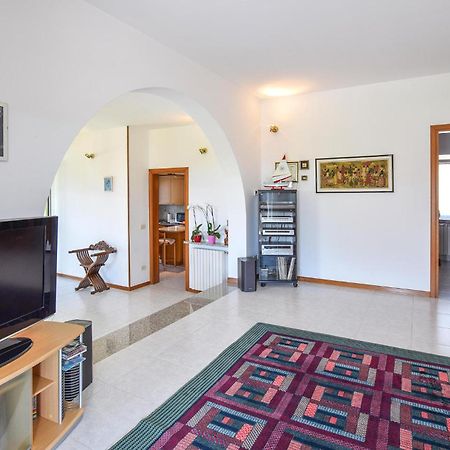 2 Bedroom Cozy Apartment In Grado Exterior foto